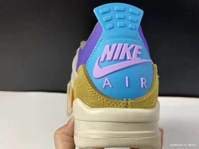 x SP 4 Air Jordan Desert Moss DJ5718-300 Union 0711